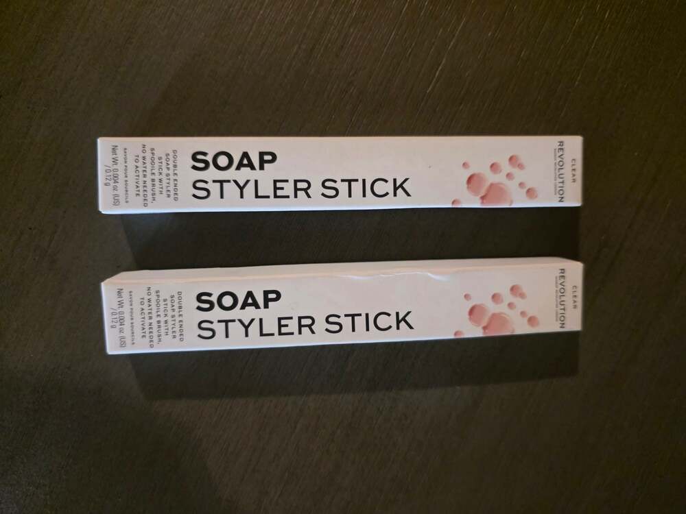 Revolution Soap Styler Stick Clear Double Ended Soap Styler Stick with Spoolie B